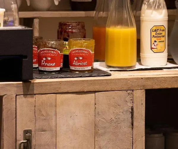 Alaia فندق آسكا