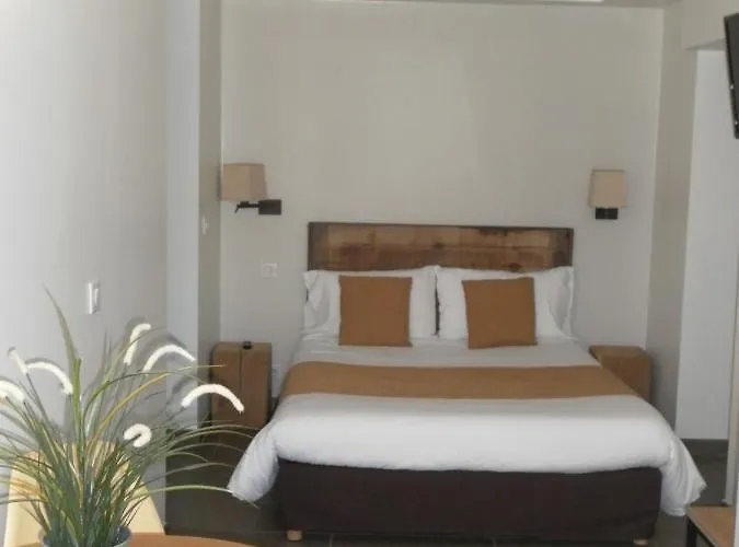 فندق Alaia آسكا