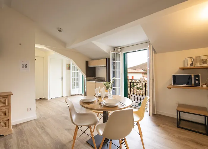 فندق Alaia آسكا