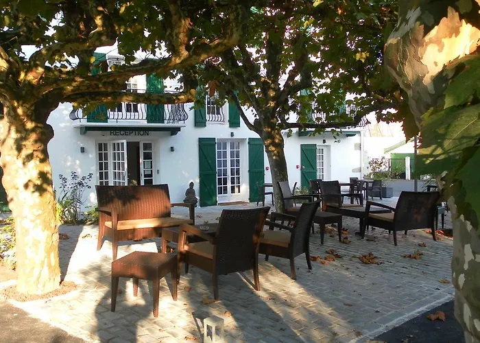 Hotel Alaia