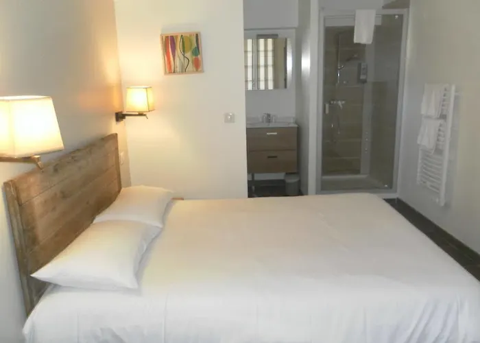 Alaia Hotel 3*